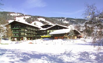 House view from front Winter | © Unterwirt Saalbach